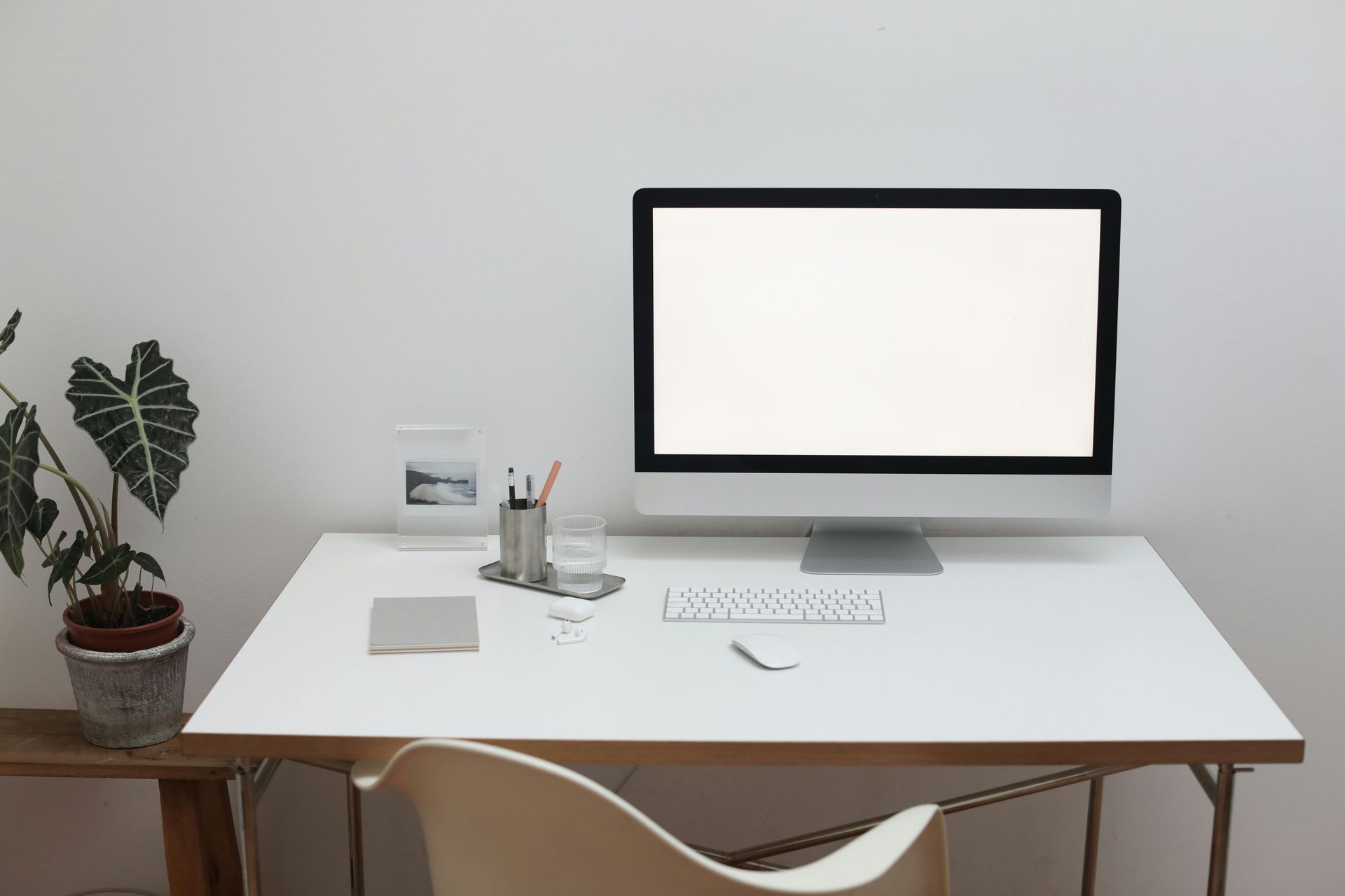 Espace de travail moderne et lumineux